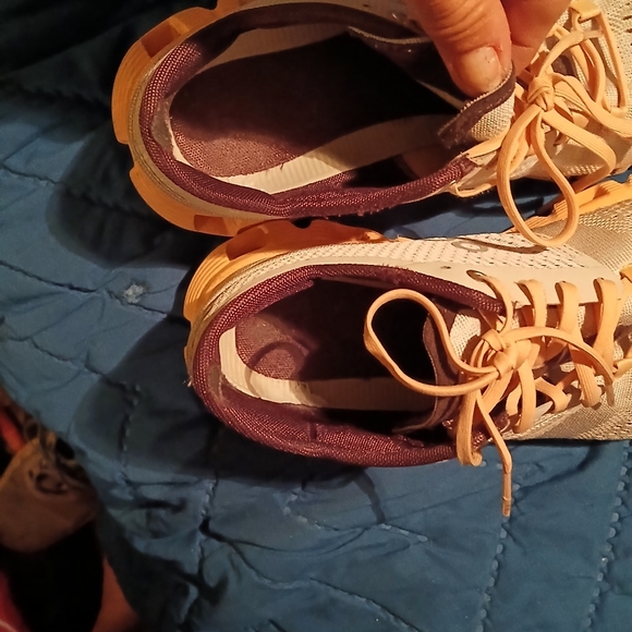 OnCloud X Running shoes | Size 6.5 W - Picture 4 of 9